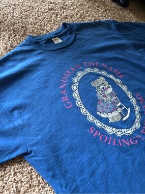 Vintage 90s Grandma Bear Tshirt